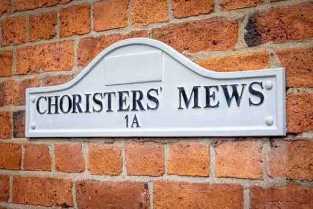 Choristers Mews: Luxury Cottage A Stones Throw From The Cathedral! Lincoln Bagian luar foto