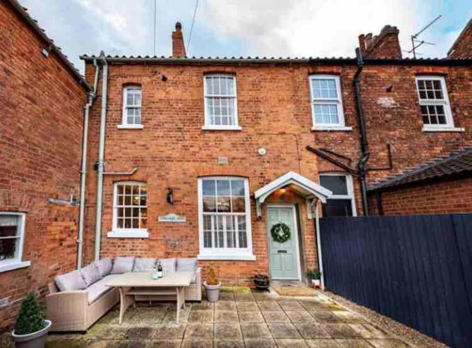 Choristers Mews: Luxury Cottage A Stones Throw From The Cathedral! Lincoln Bagian luar foto