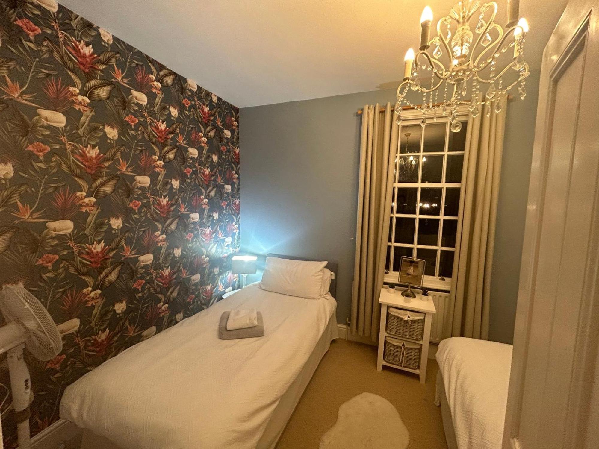 Choristers Mews: Luxury Cottage A Stones Throw From The Cathedral! Lincoln Bagian luar foto